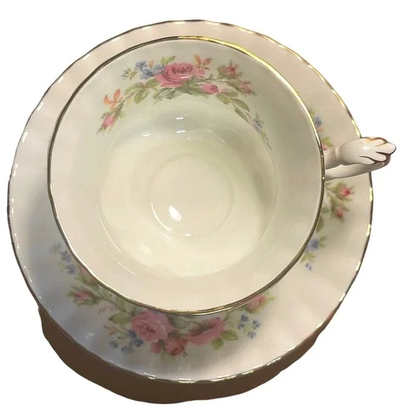 VINTAGE ROYAL ALBERT TEACUP AND SAUCER - MOSS ROSE - Picture 9 of 9